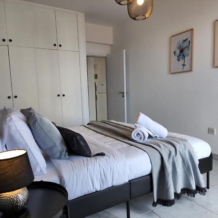 Kay'S City & Seaview One Bedroom Apartment 라르나카 외부 사진