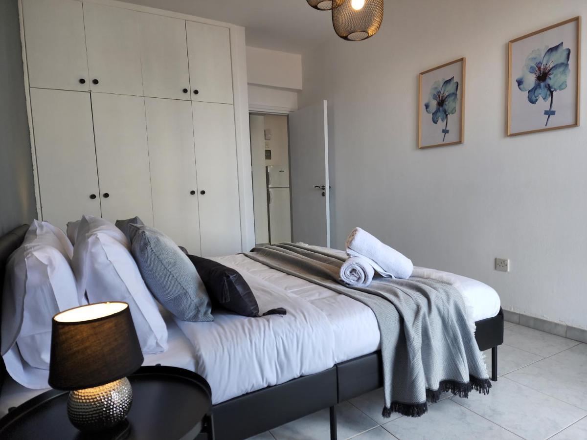 Kay'S City & Seaview One Bedroom Apartment 라르나카 외부 사진