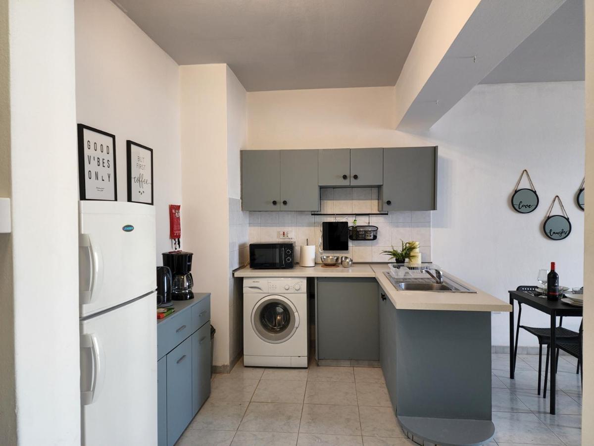Kay'S City & Seaview One Bedroom Apartment 라르나카 외부 사진